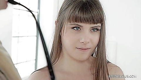 Married youngnos step mother with a sexy body