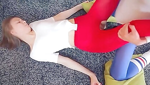Smoking hot slutty with a sexy girl Smoking hot slutty with a sexy girl